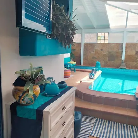 Rosa Meravigliosa Con Piscina Interna * קורלחו