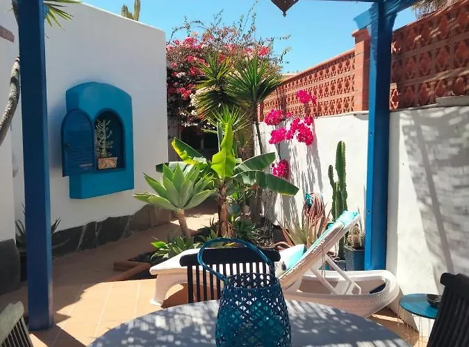 Rosa Meravigliosa Con Piscina Interna Vila Corralejo