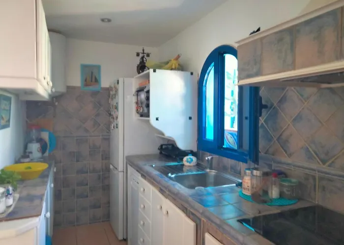 Rosa Meravigliosa Con Piscina Interna *