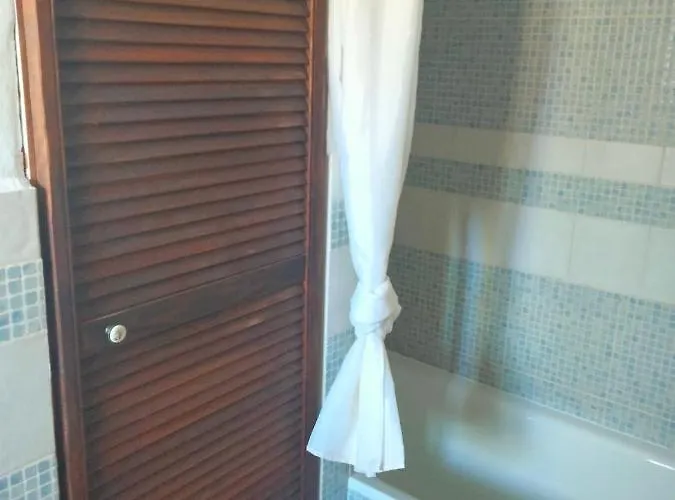 Rosa Meravigliosa Con Piscina Interna Villa *