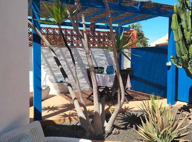 Rosa Meravigliosa Con Piscina Interna *