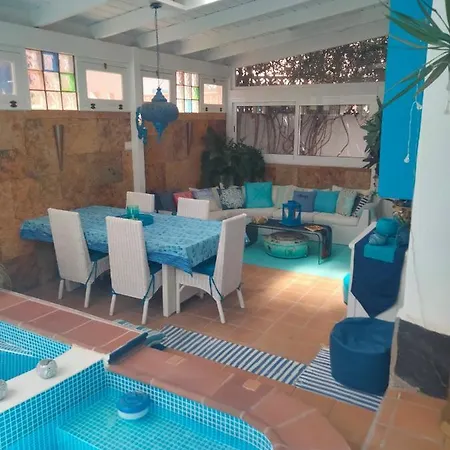 别墅 Rosa Meravigliosa Con Piscina Interna